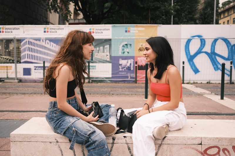 © Chetna Vaidyanathan - Ramona and Jasmine