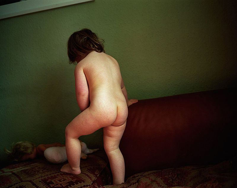 © Sian Davey - Image from the Looking for Alice photography project