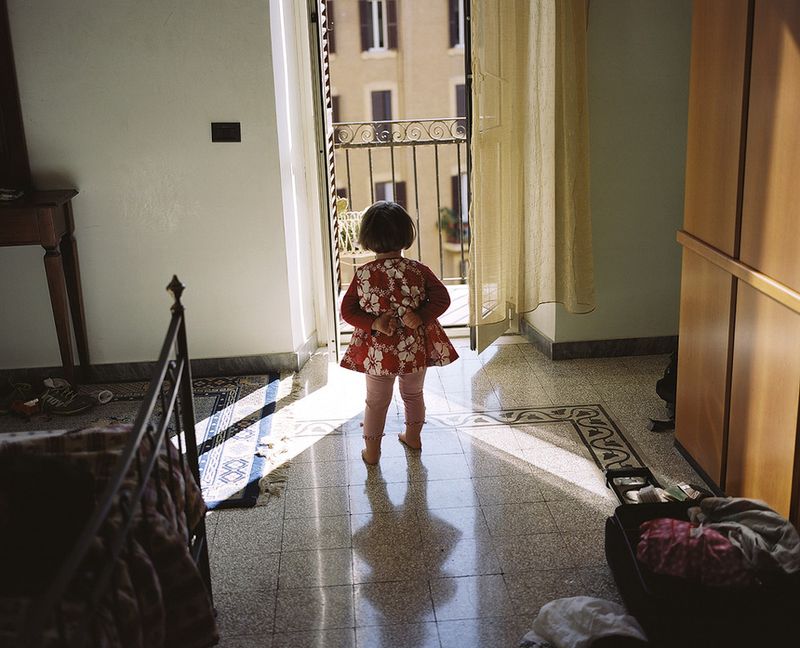 © Sian Davey - Image from the Looking for Alice photography project