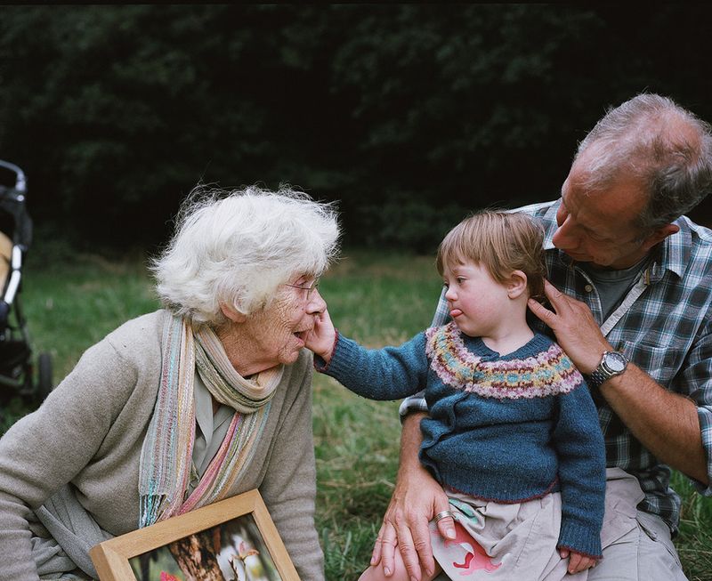 © Sian Davey - Image from the Looking for Alice photography project