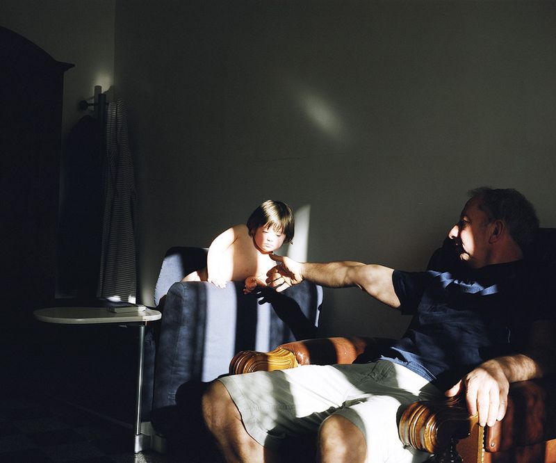 © Sian Davey - Image from the Looking for Alice photography project