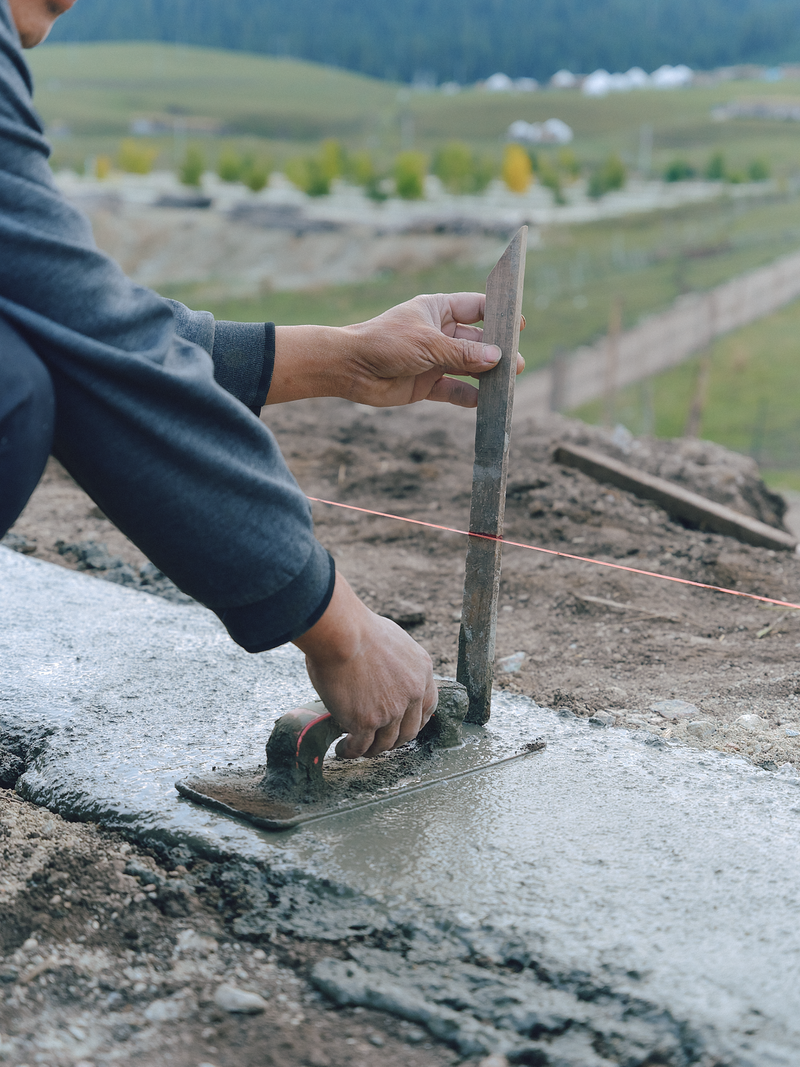 © Tiya Xu - Image from the As Night Moves Through the Valley photography project