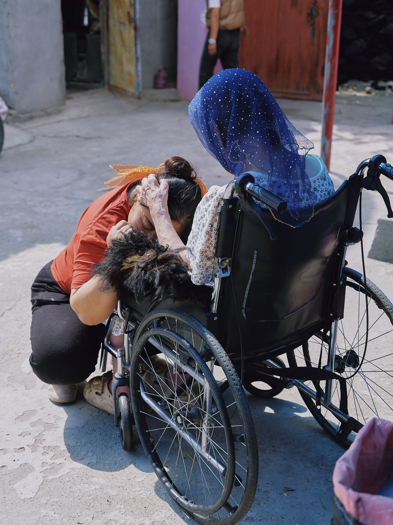 © Tiya Xu - Image from the As Night Moves Through the Valley photography project