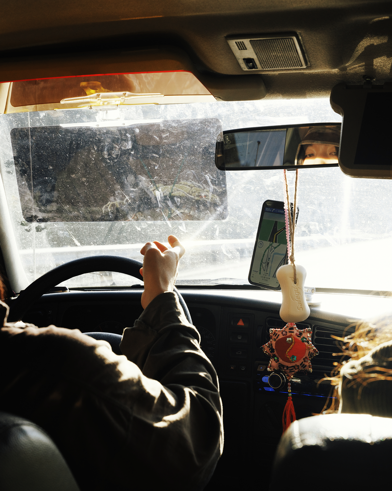 © Tiya Xu - Image from the Girls, A Jetta, and the Open Road photography project