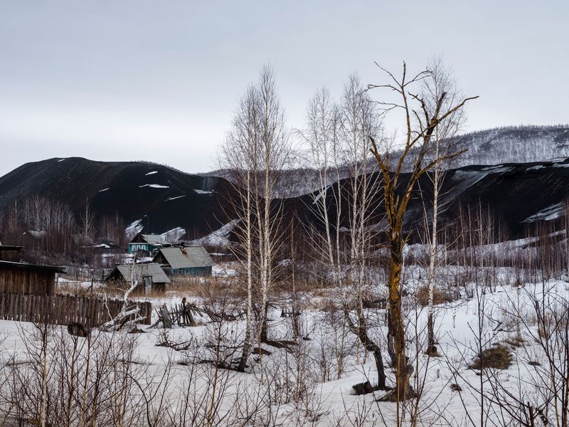 © Chris Bierl - Abandoned old houses along the ore-dump of Karabash, a copper mining minority in the Southern Urals