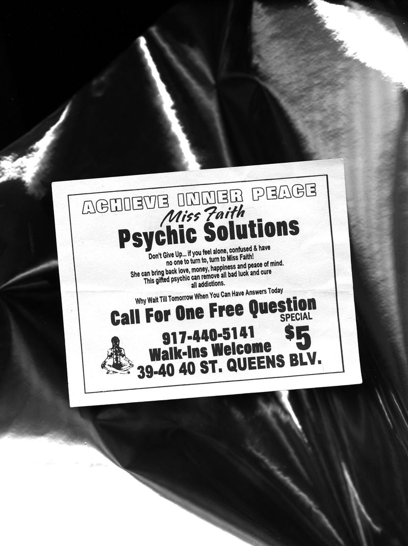 © Magali Duzant - Image from the Sympathetic Magic photography project