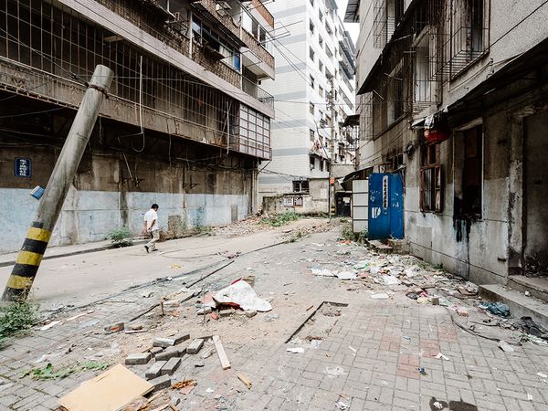 © Alessandro Zanoni - Image from the Wuhan boulevard photography project