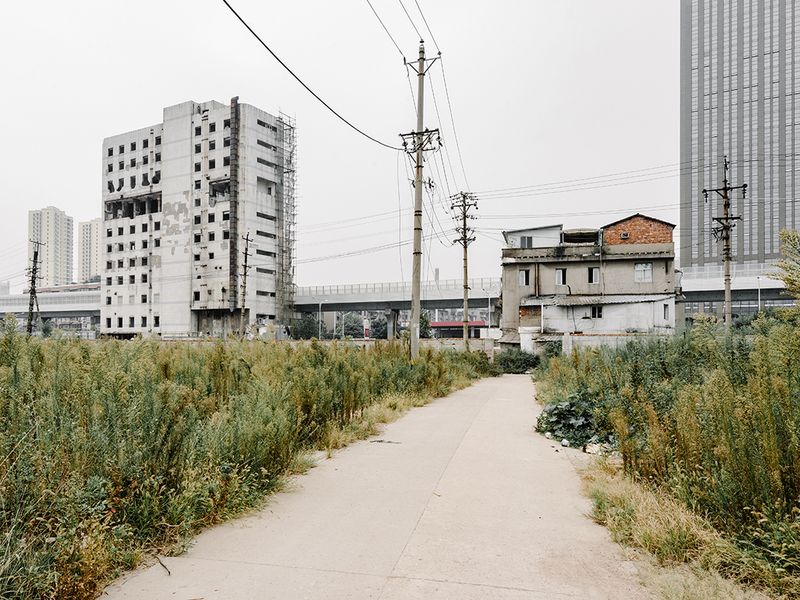 © Alessandro Zanoni - Image from the Wuhan boulevard photography project