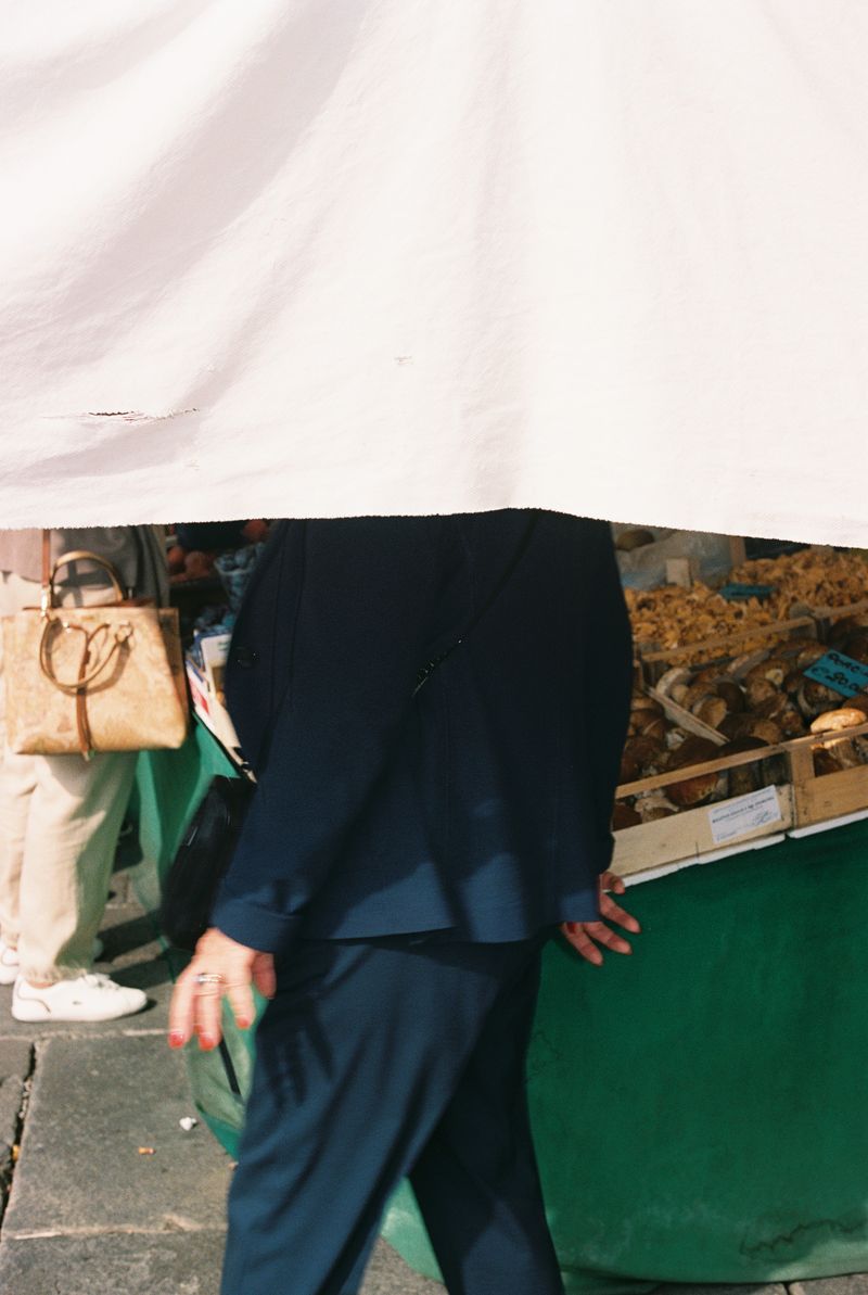 © Liesl Pfeffer - Padua (Market I)	Italy202235mm photograph