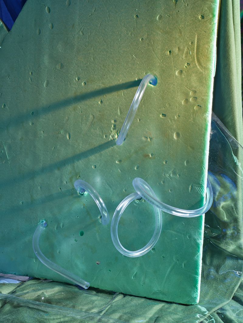 © Yi Hsuan Lai - Porous Skin and Water