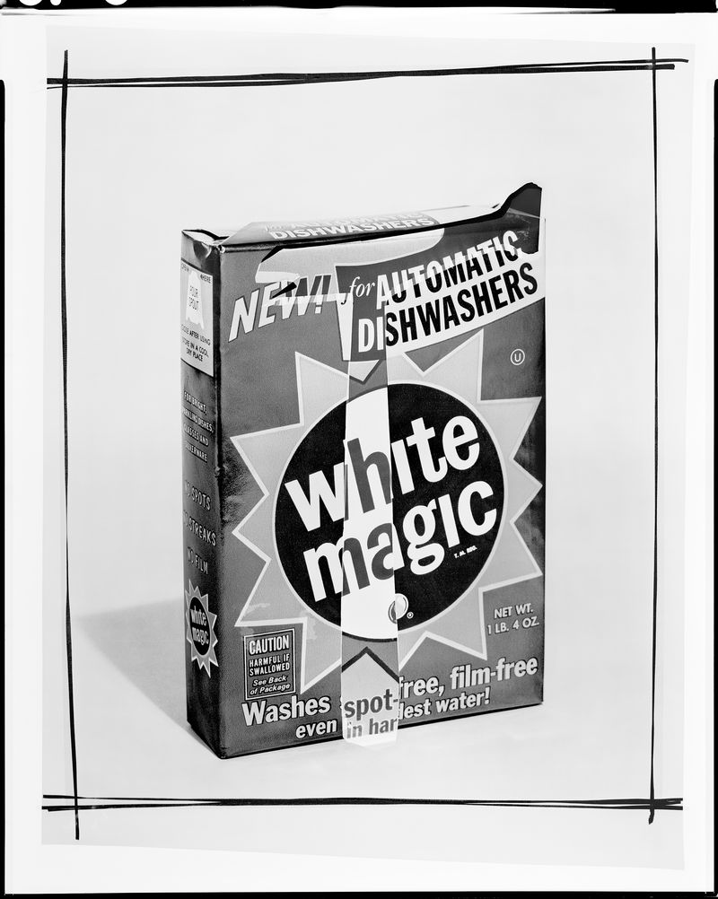 © Shawn Bush - Hammer (White Magic), 2023