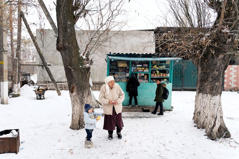 © Yam G-Jun 严居骏 - Image from the The Dungan People - 100 Years after migration to Central Asia photography project