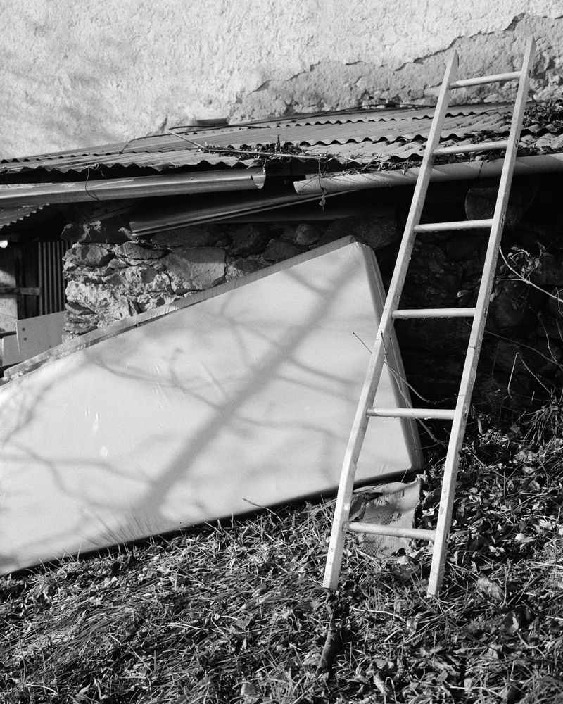 © Florence Cuschieri - Image from the La Ronde des hirondelles (Swallow's round) photography project