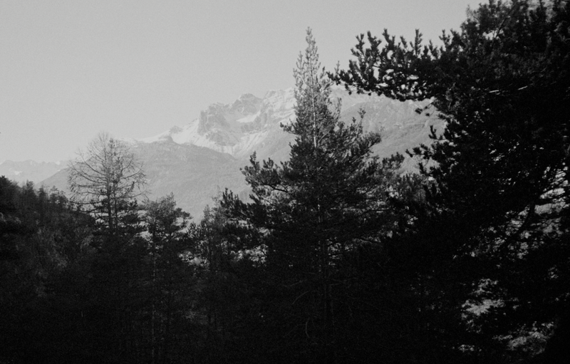© Florence Cuschieri - Image from the La Ronde des hirondelles (Swallow's round) photography project