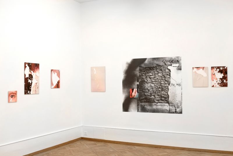 © Raisan Hameed - Zer - störung_exhibition view_Photo Forum Pasquart 2024_02on View 08.12.2024-26.01.2025