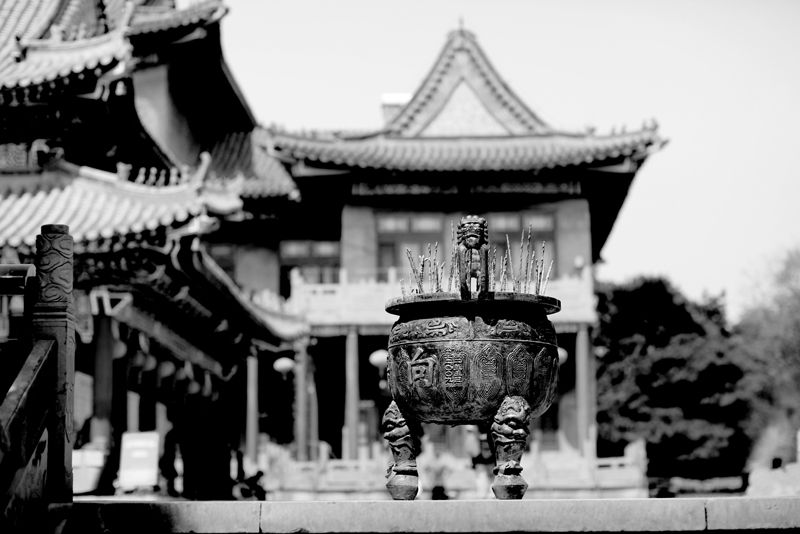 © DAVID ZHAO - Large incense burner