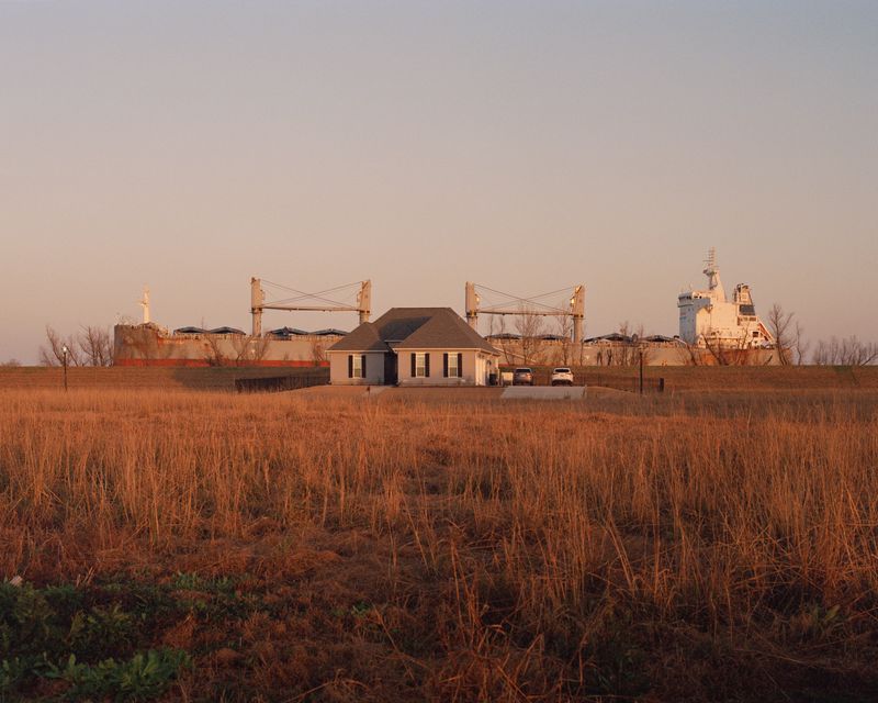 © Sam Muller - Image from the Lâche Pas La Patate photography project