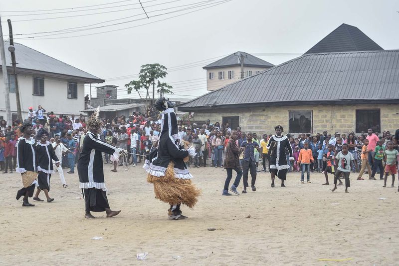 © Chukwuka Obu - 4. A large crowd gathers within the palace to witness the Nwaotam dance drama of The Opobo.