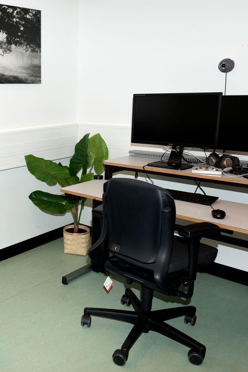 © Petra Kroon - 7 no sex__no glory__Maastricht University, research room for men taking part in sexual research