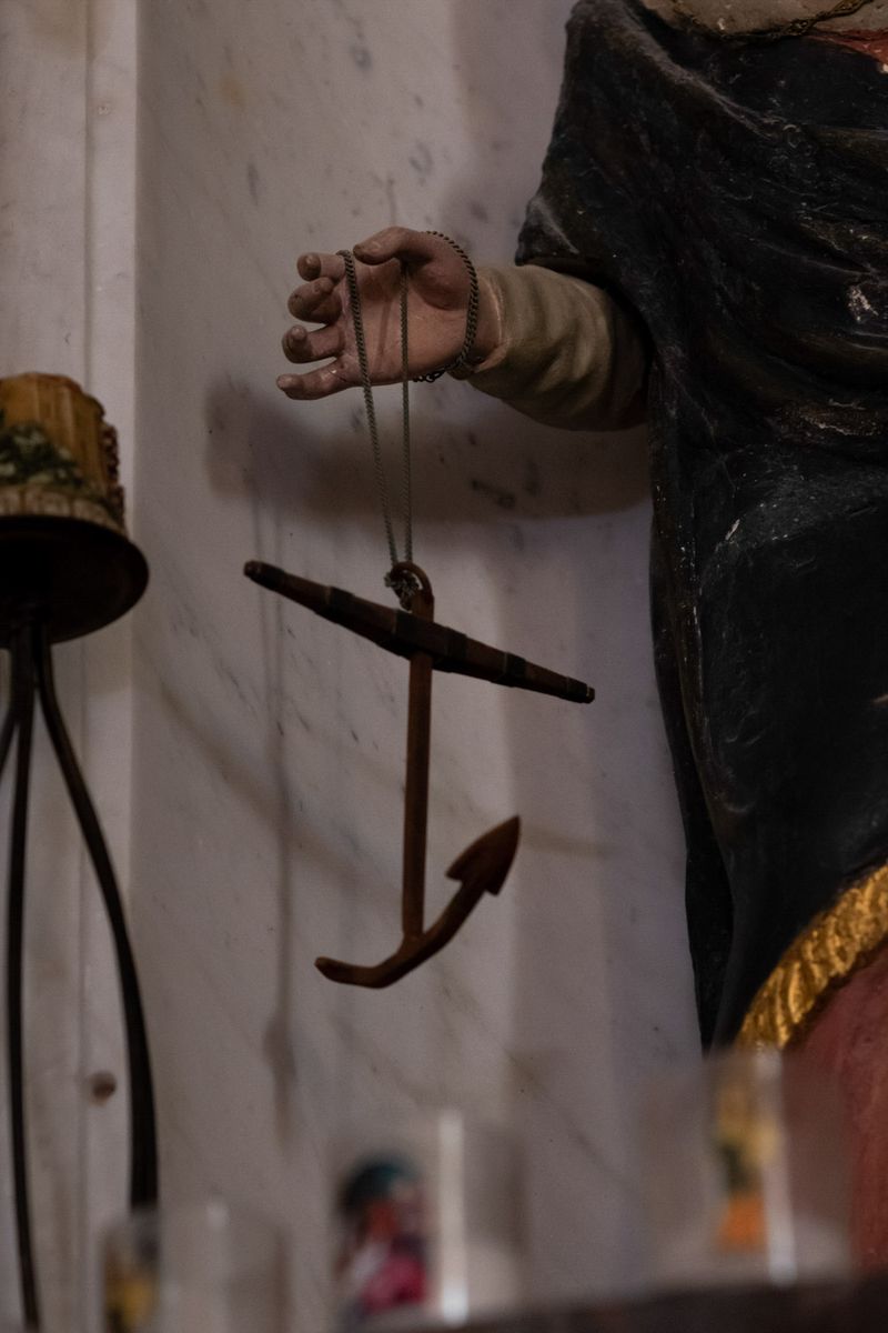 © Julie Bourges - A statue found in the chapel of the marine cemetery in Gruissan, Saouth of France.