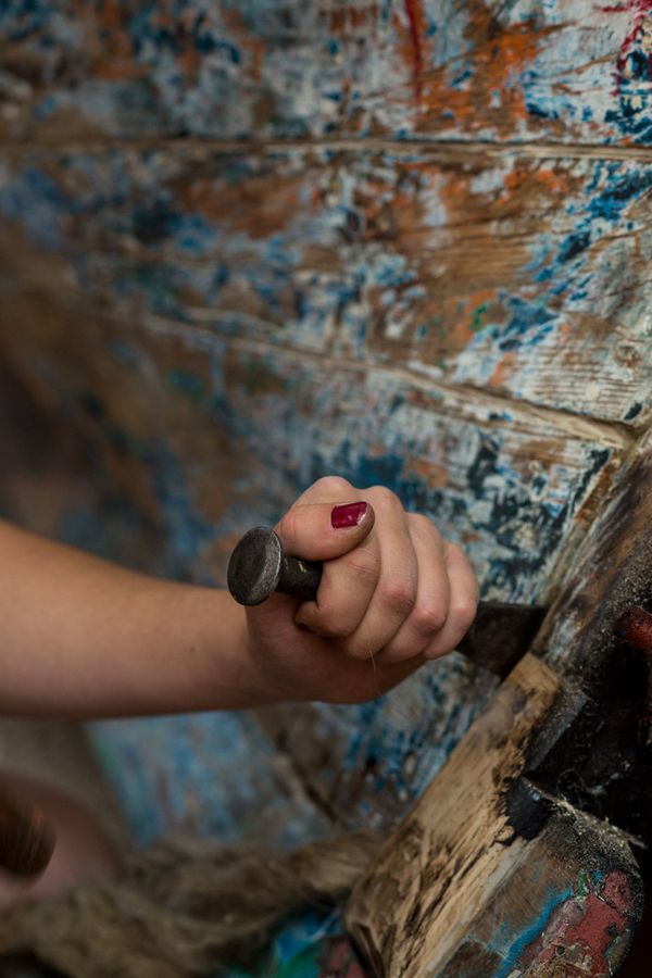 © Julie Bourges - Cecile's hand at work