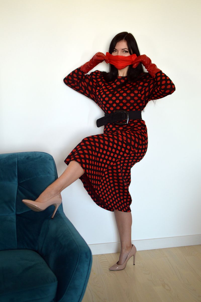 © Elena Bandurka - Image from the Corona Virus Flowers photography project