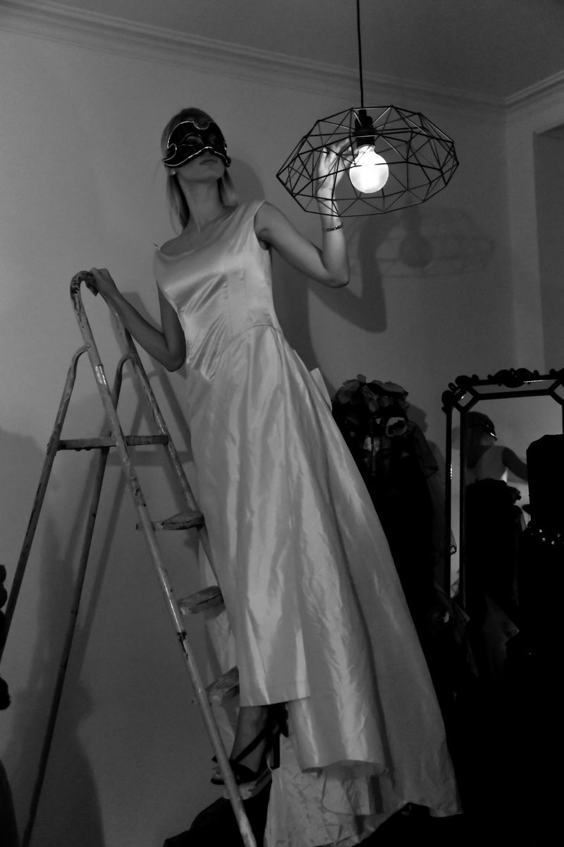 © Elena Bandurka - Image from the Live and non-living doll photography project