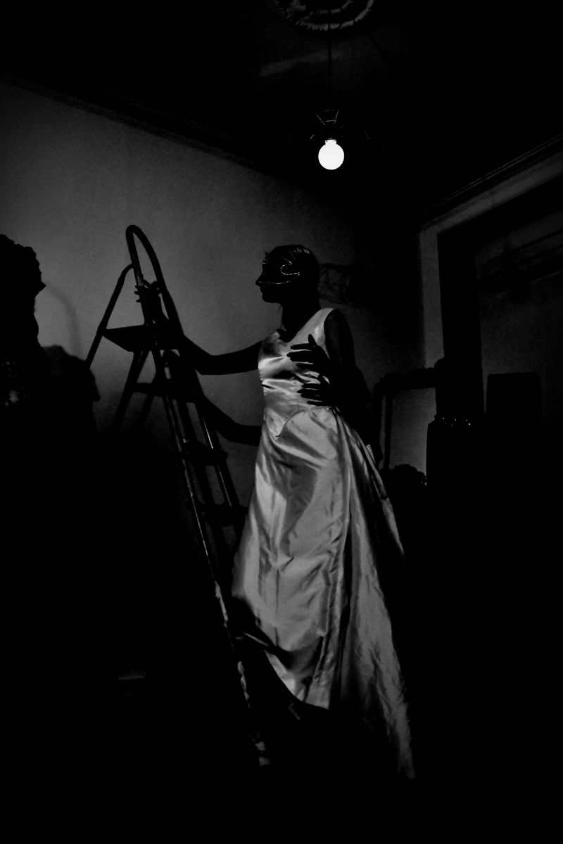 © Elena Bandurka - Image from the Live and non-living doll photography project