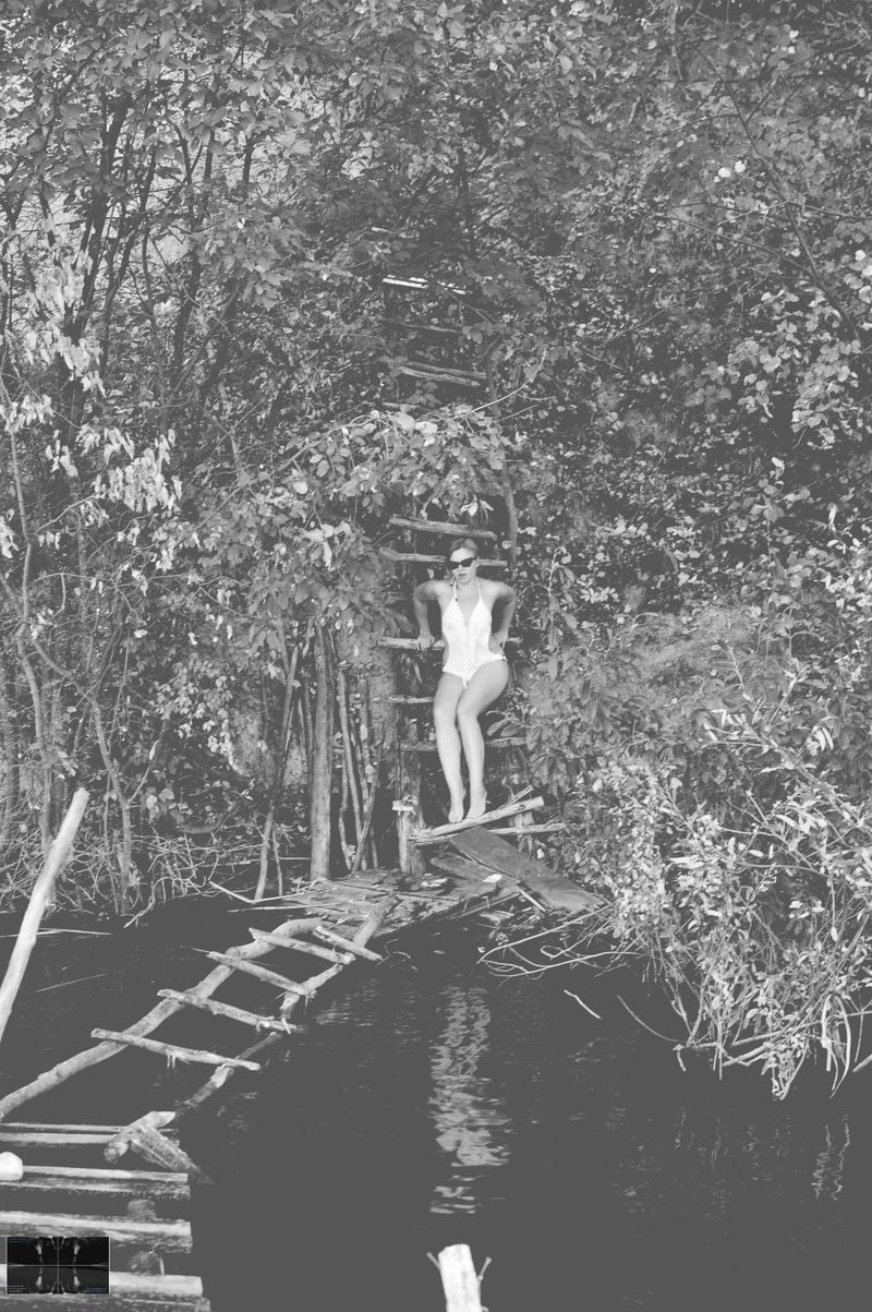 © Elena Bandurka - Image from the Swimmers photography project