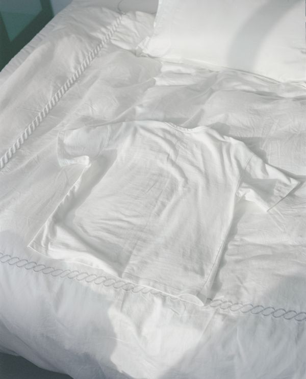 © Tianxi Wang - T-shirt on bed. 2020