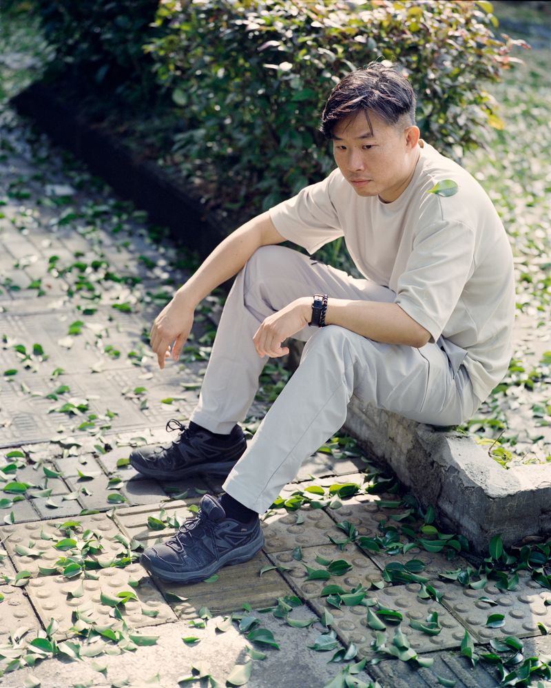 © Tianxi Wang - Waiting Among Green Fallen Leaves