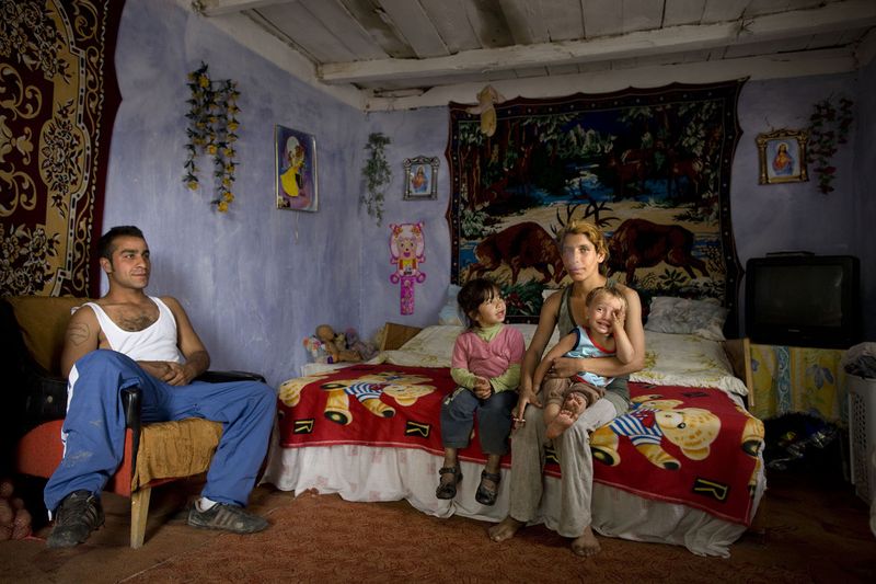 © Toby Binder - Image from the Violence and social exclusion - Roma people in Hungary photography project