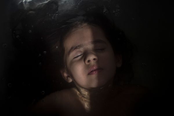 © Lesly Moyano - Image from the Memento Mori photography project