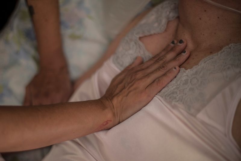 © Lesly Moyano - Image from the Memento Mori photography project