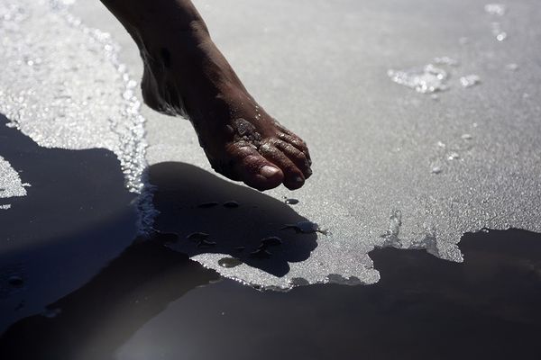 © Maria Oliveira - Image from the To Wander the Sea photography project
