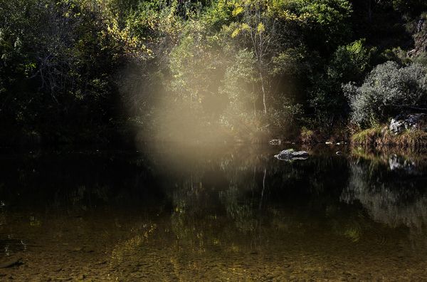 © Maria Oliveira - Image from the Leakage photography project