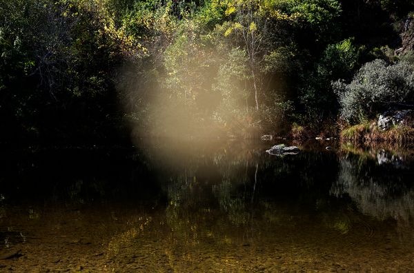 © Maria Oliveira - Image from the Leakage photography project