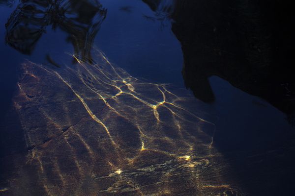 © Maria Oliveira - Image from the Leakage photography project
