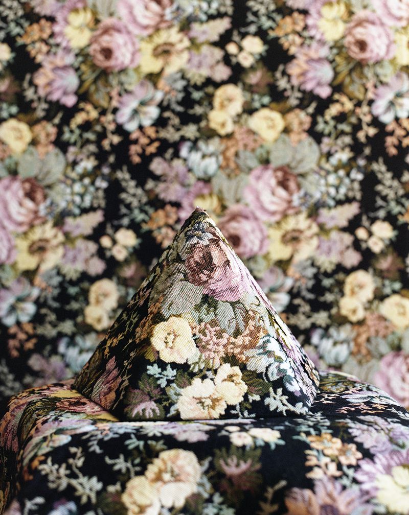 © Clara de Tezanos, from the series, Piedra-Padre, Universo