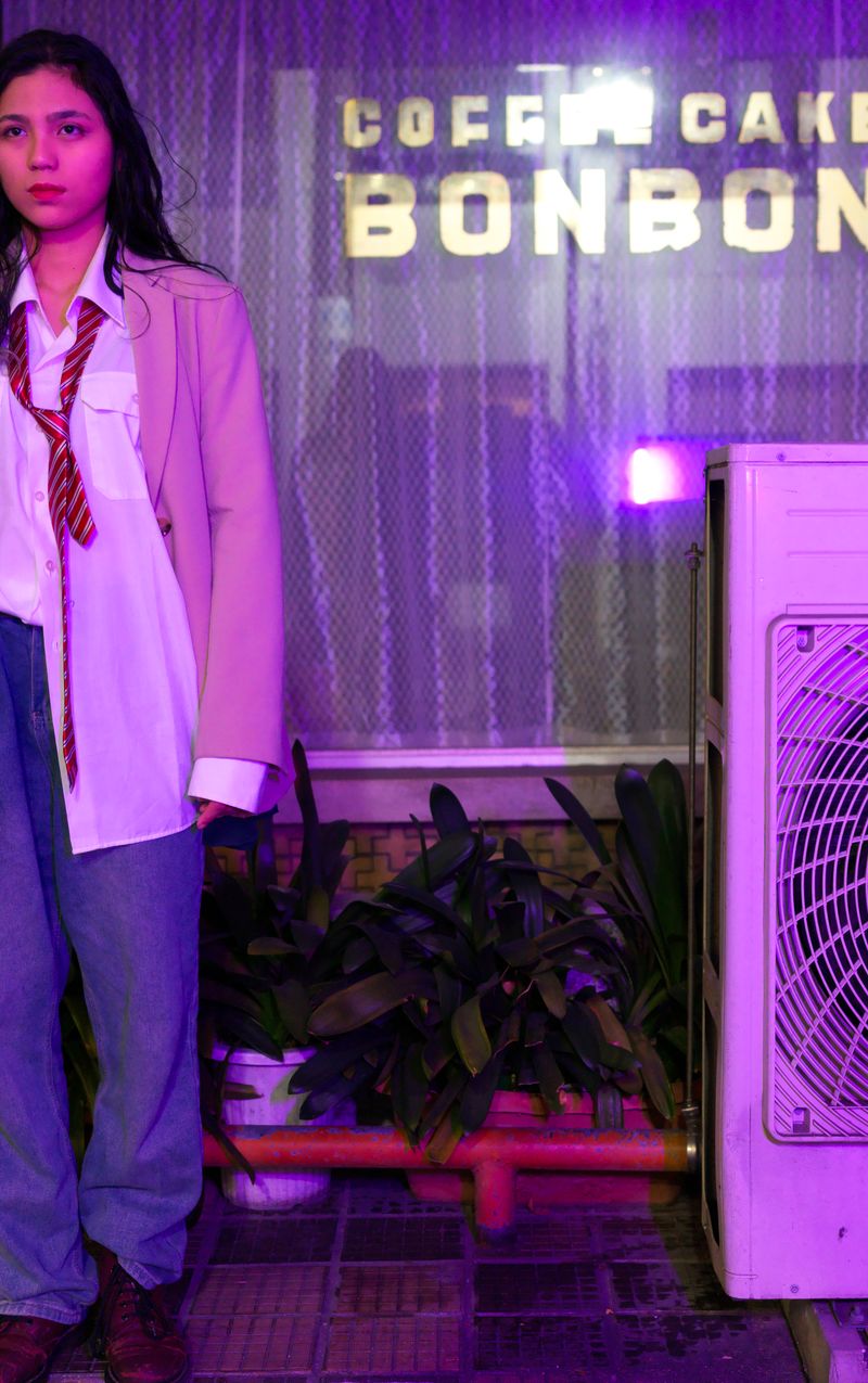 © Linzi Bugeja - your body loses water when you jog so there's none left for tears - no. 18 - bonbon