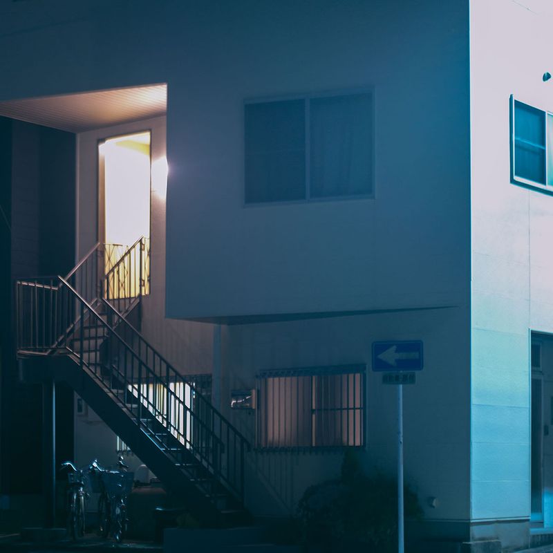 © Linzi Bugeja - slight night shiver 10 - climb