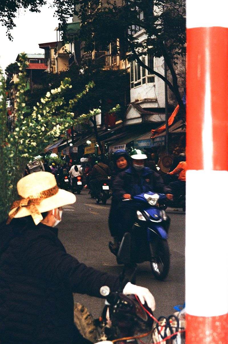 © Aya Zahra - The stillness of Chaos, Hanoi, Vietnam