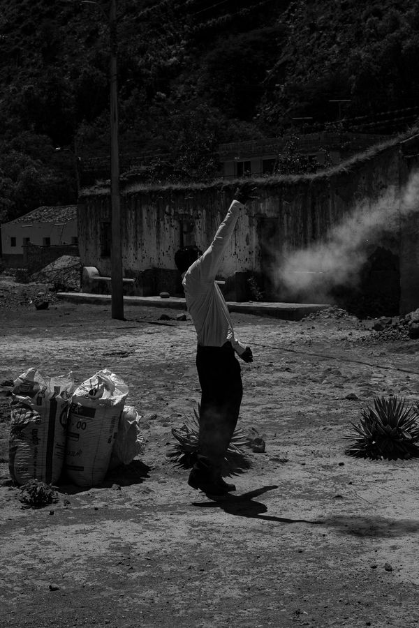 © Andrés Yépez - Image from the What you see, you become. photography project