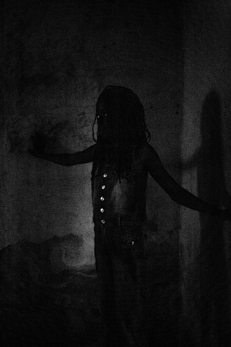 © Andrés Yépez - Image from the What you see, you become. photography project