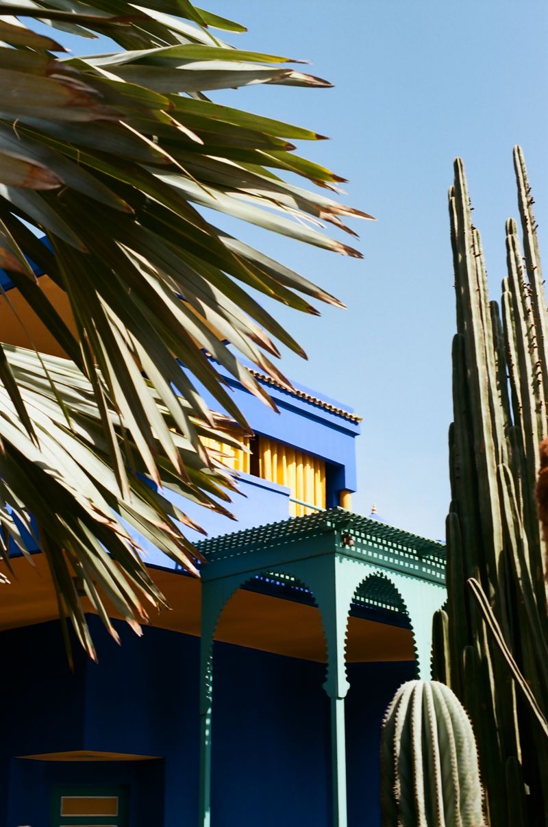 © gigi - blue house