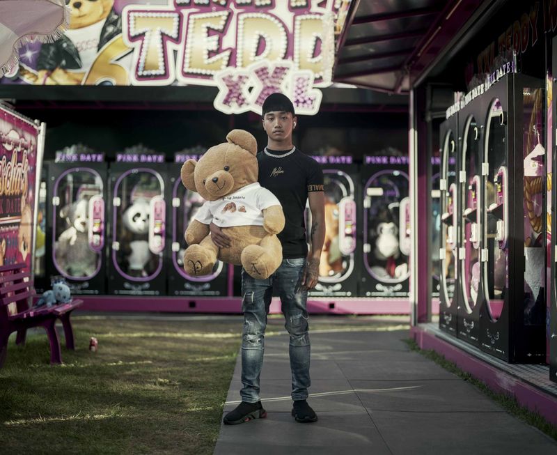 © Nina Schollaardt - Pharel (18) at the fun fair in Eindhoven, July 2024