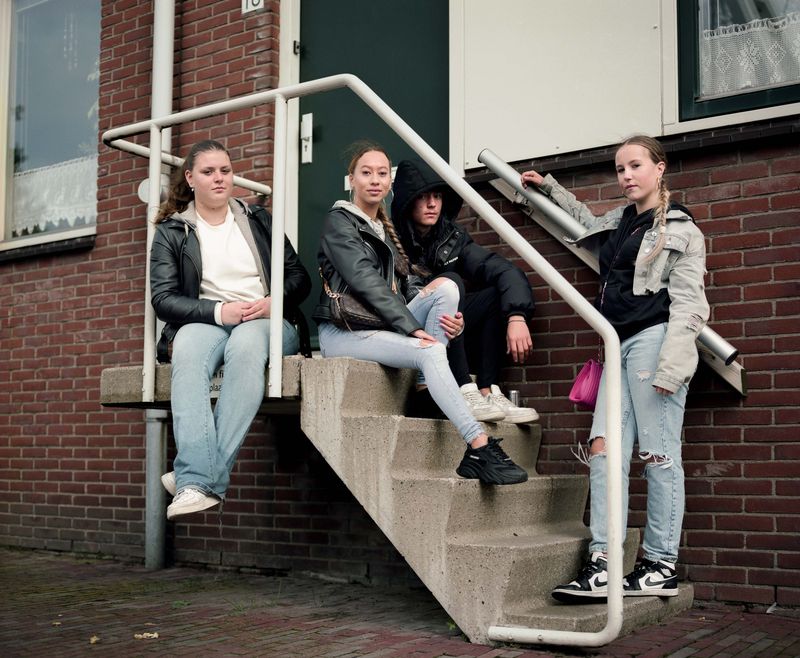 © Nina Schollaardt - Friend group Senna (16), Jamie (16), Jaden (16), and Summer (15) at the Fun Fair in Leiden, The Netherlands