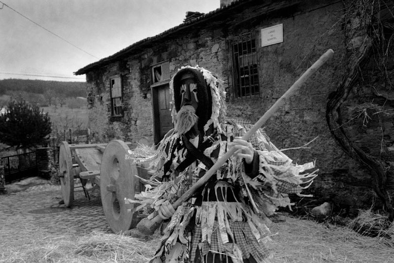 © Paulo Monteiro - Image from the Between tradition and modernity photography project