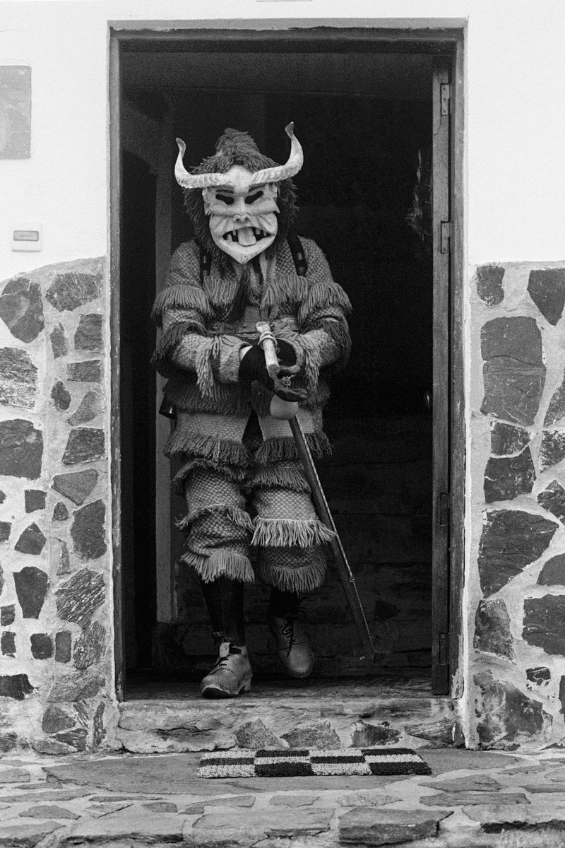 © Paulo Monteiro - Image from the Between tradition and modernity photography project