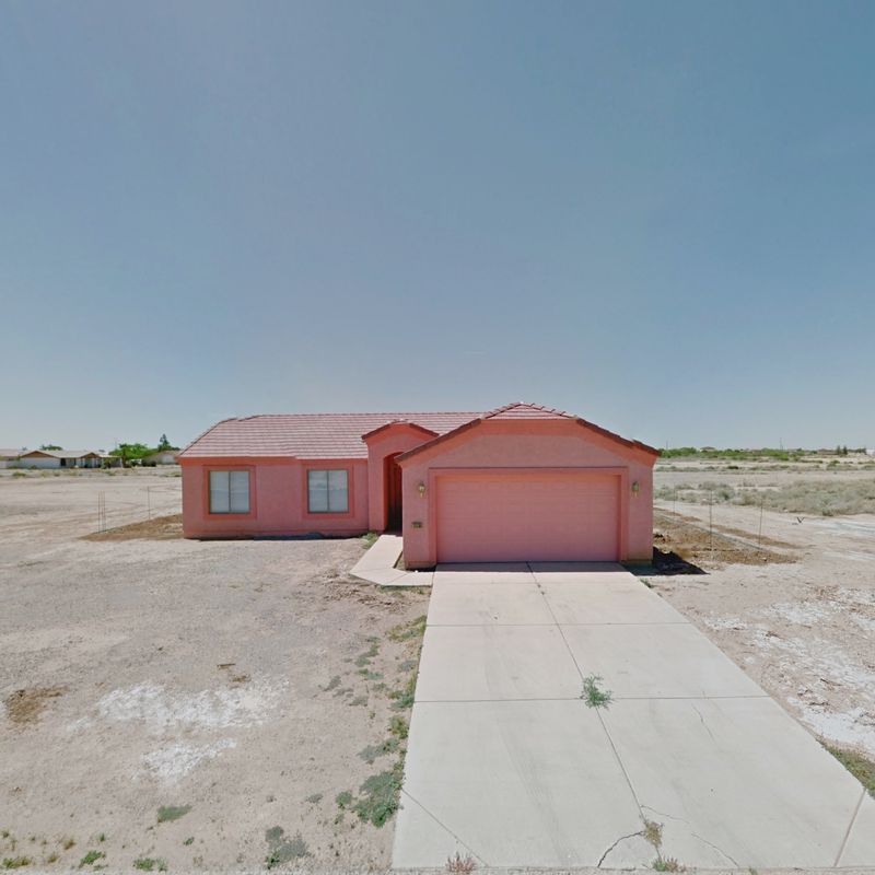 © Jacqui Kenny - Arizona City_Arizona_United States